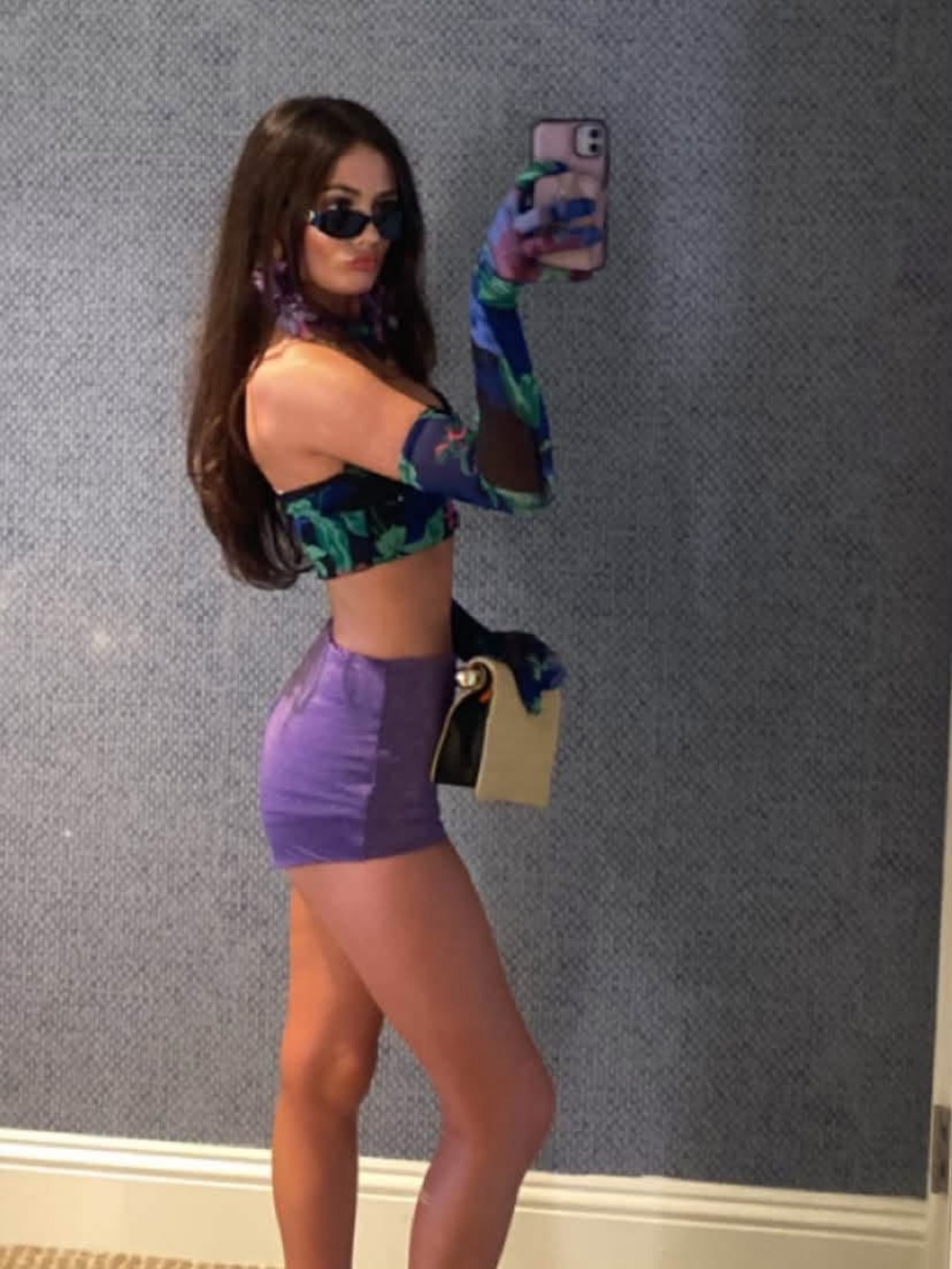 Purple High-Waist Mini Shorts and tupe top matching gloves&cardigan afirm